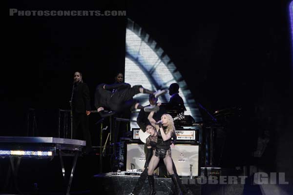 MADONNA - 2008-09-20 - SAINT DENIS - Stade de France - 